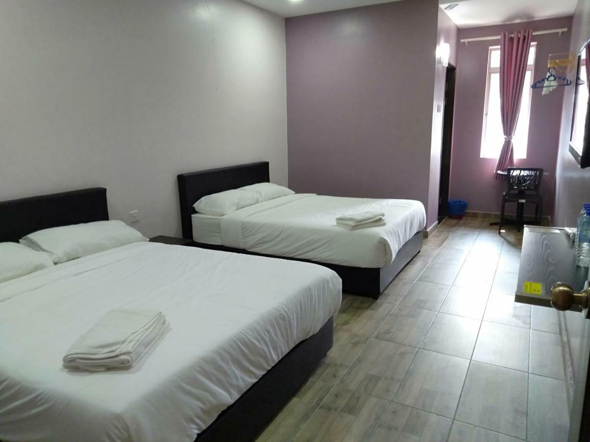Purple Dream Home Teluk Panglima Garang Exteriör bild